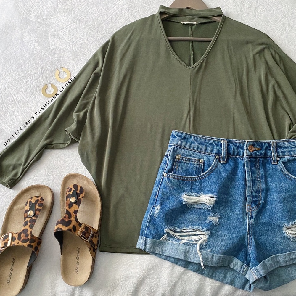 Soft Green Dolman Sleeve Chocker Too